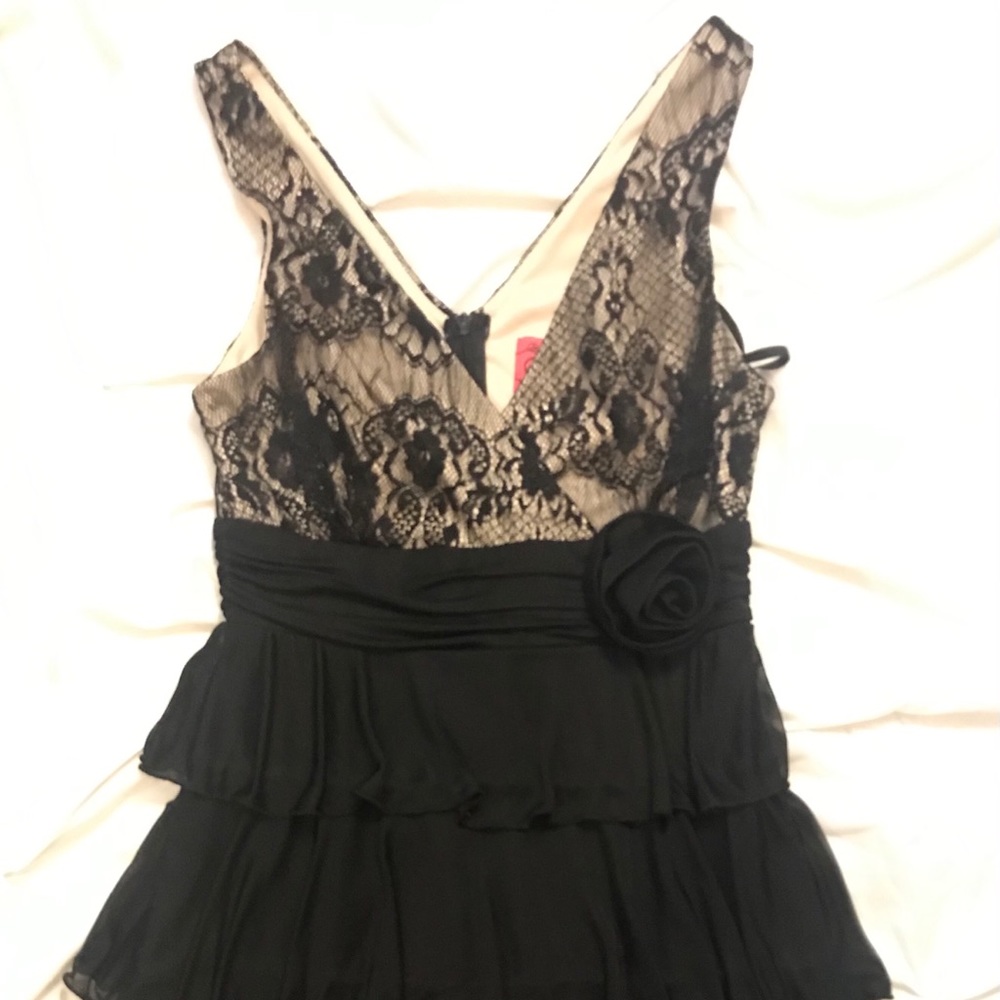 A bundle of 3 dresses :)